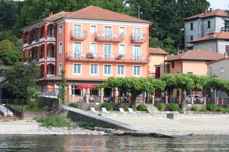 Hotel Riva Leggiuno Lago Maggiore