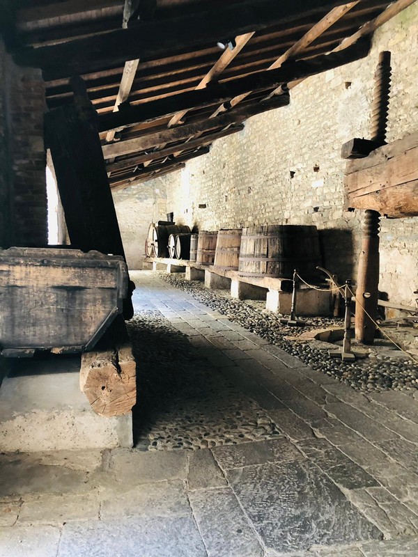 rocca-borromea-di-angera-lago-maggiore-3