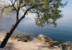 Spiaggia Le Fornaci di Caldè a Castelveccana sul Lago Maggiore