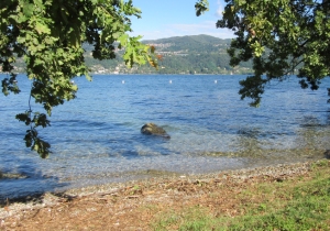 Spiaggia dei Caravalle a Ranco sul Lago Maggiore