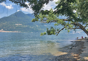 Spiaggia Ronco delle Monache a Maccagno sul Lago Maggiore